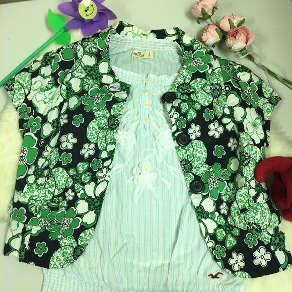 Crop Top Button Down - Picture 2 of 8