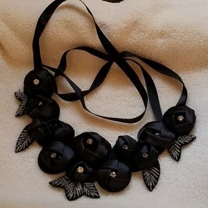 Decorative Collar Necklace