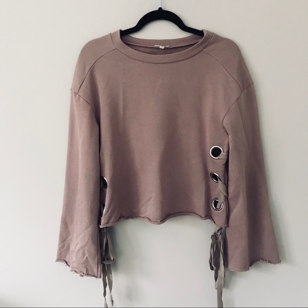 EN CREME Long-Sleeved Top with Side Holes