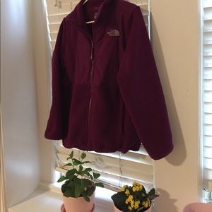 North Face Denali Girls’ Jacket in Parlour Purple