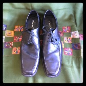 Kenneth Cole Men's Leather Dress Shoe size 13