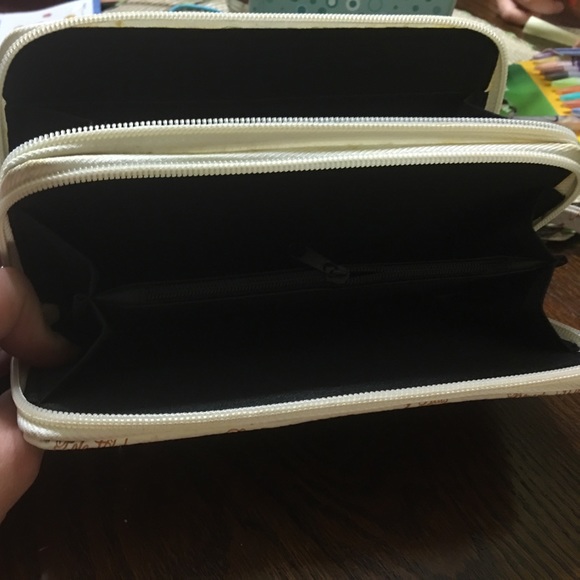 Wallet - Picture 2 of 3