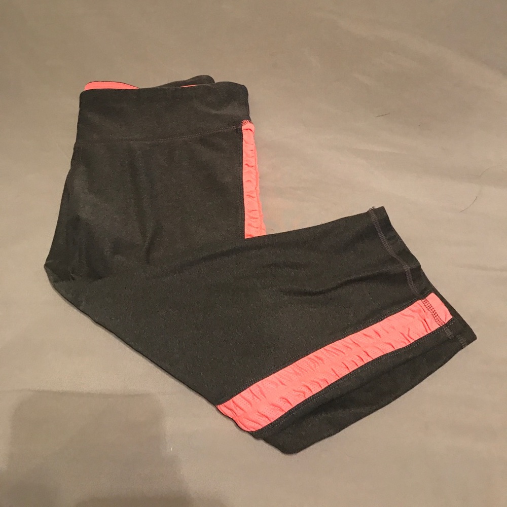 Workout pants ☀️ - Picture 4 of 4