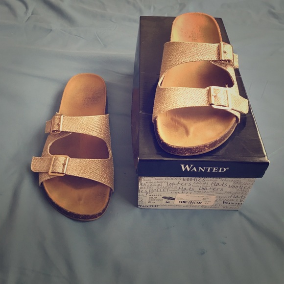 Sandals - Picture 1 of 3
