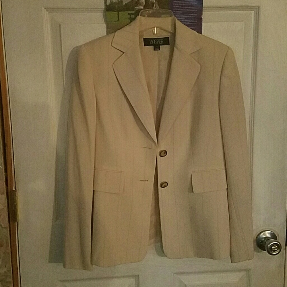 Kasper very elegant suit