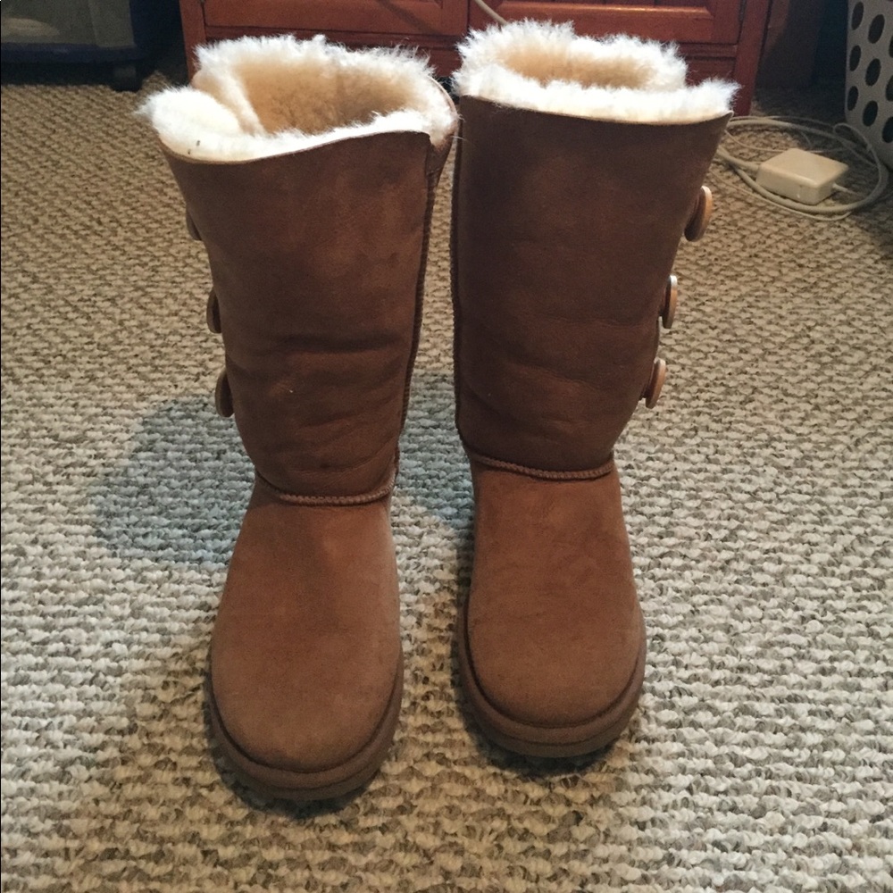 Tall Bailey Button Uggs