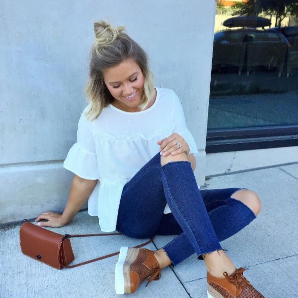 Ruffled White Flow Blouse