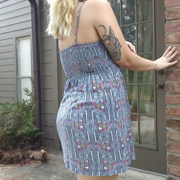 Sleeveless bustier top dress - Picture 3 of 3