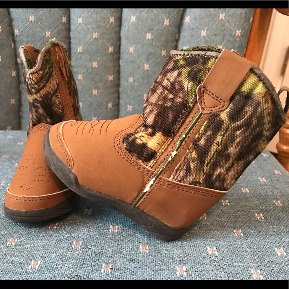 Faded Glory Baby Boots Sz 3