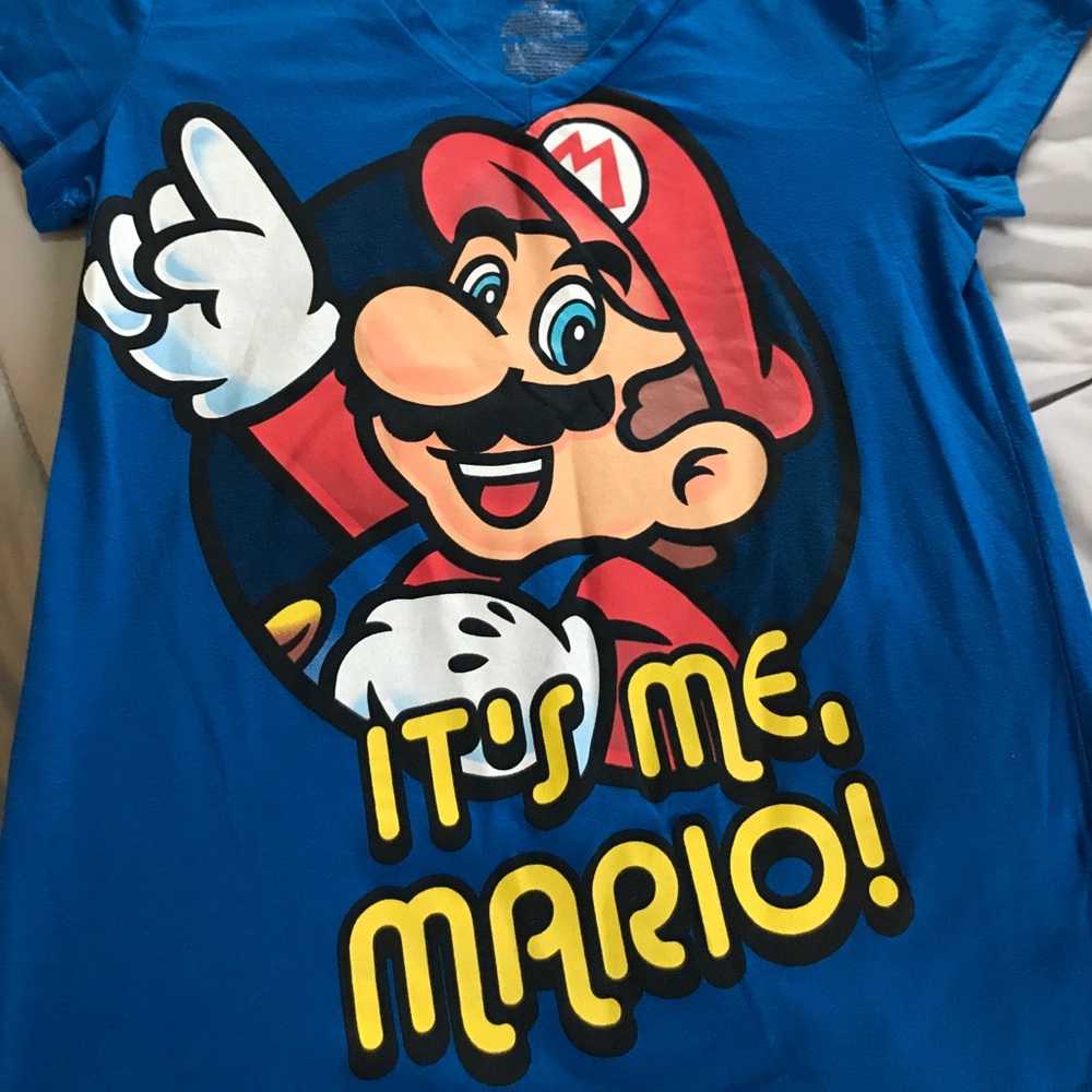 🍄 Mario V-neck 🍄