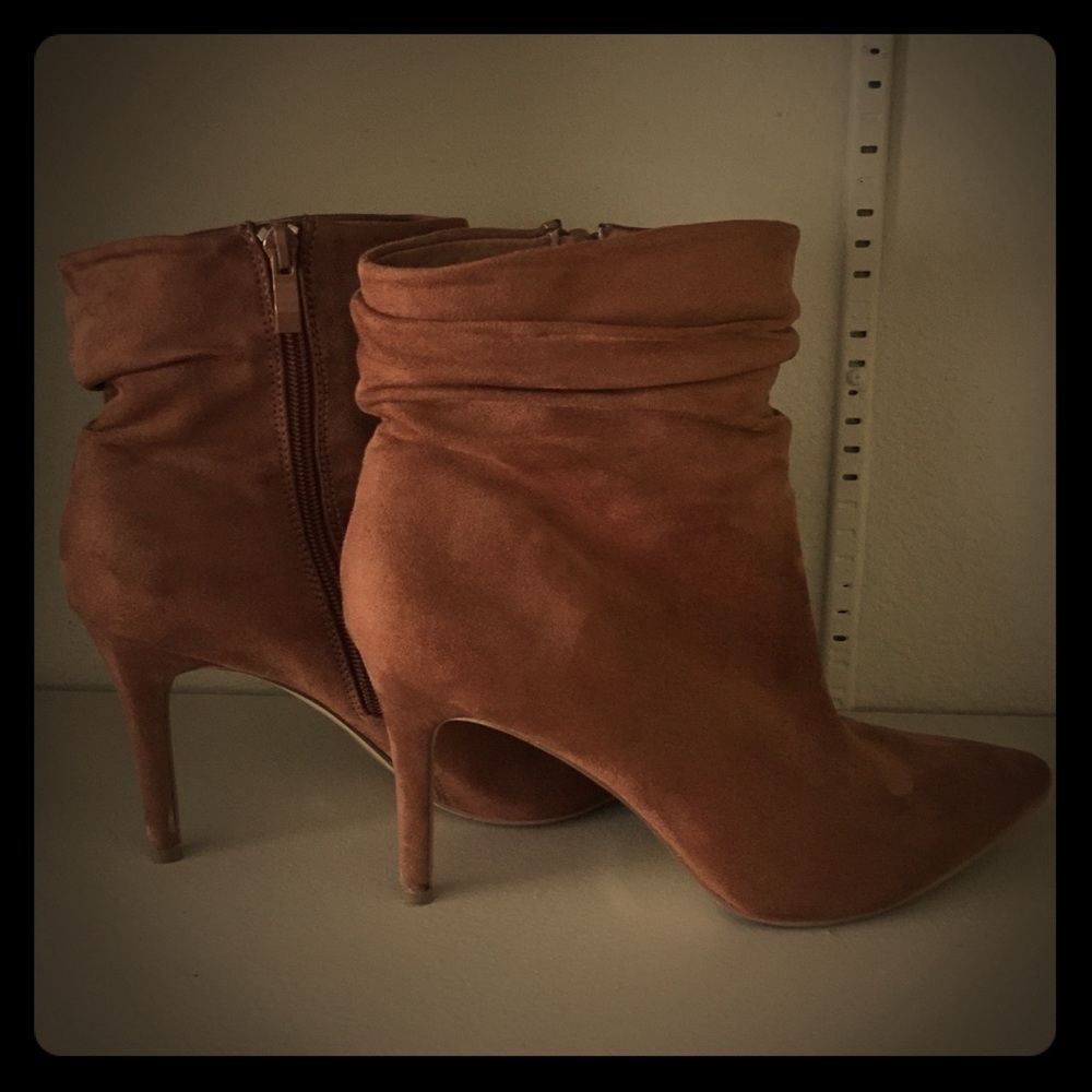 ‼️SOLD‼️Suede Camel Color Booties