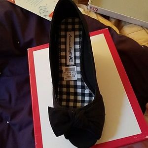American Eagle black wedge heels