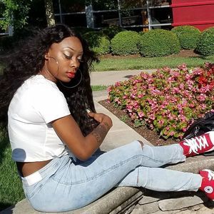 Meet your Posher, Lashea