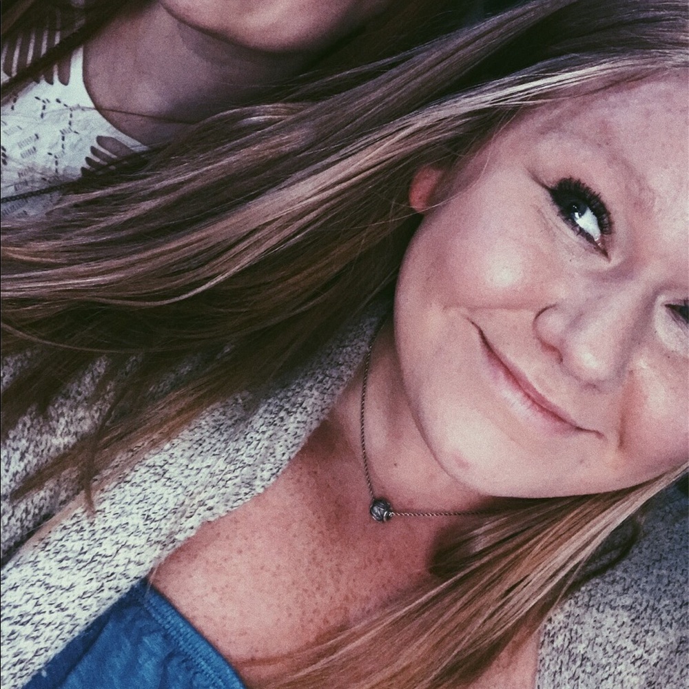 Meet your Posher, Abby