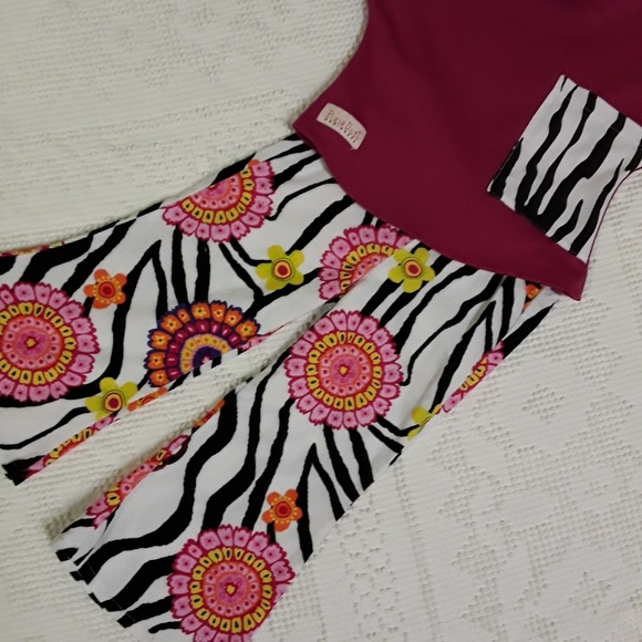 NWOT Pixie Dust Designs top w/flared pants sz. 2 - Picture 2 of 3