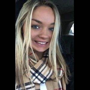 Meet your Posher, Katelynn