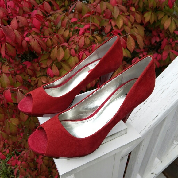 Style&co. "Celine" Leather Pumps Open toe design. - Picture 3 of 8