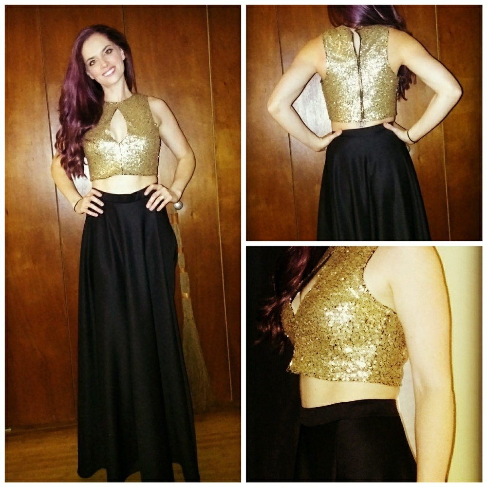 Windsor Gold Top and Long flowy skirt.