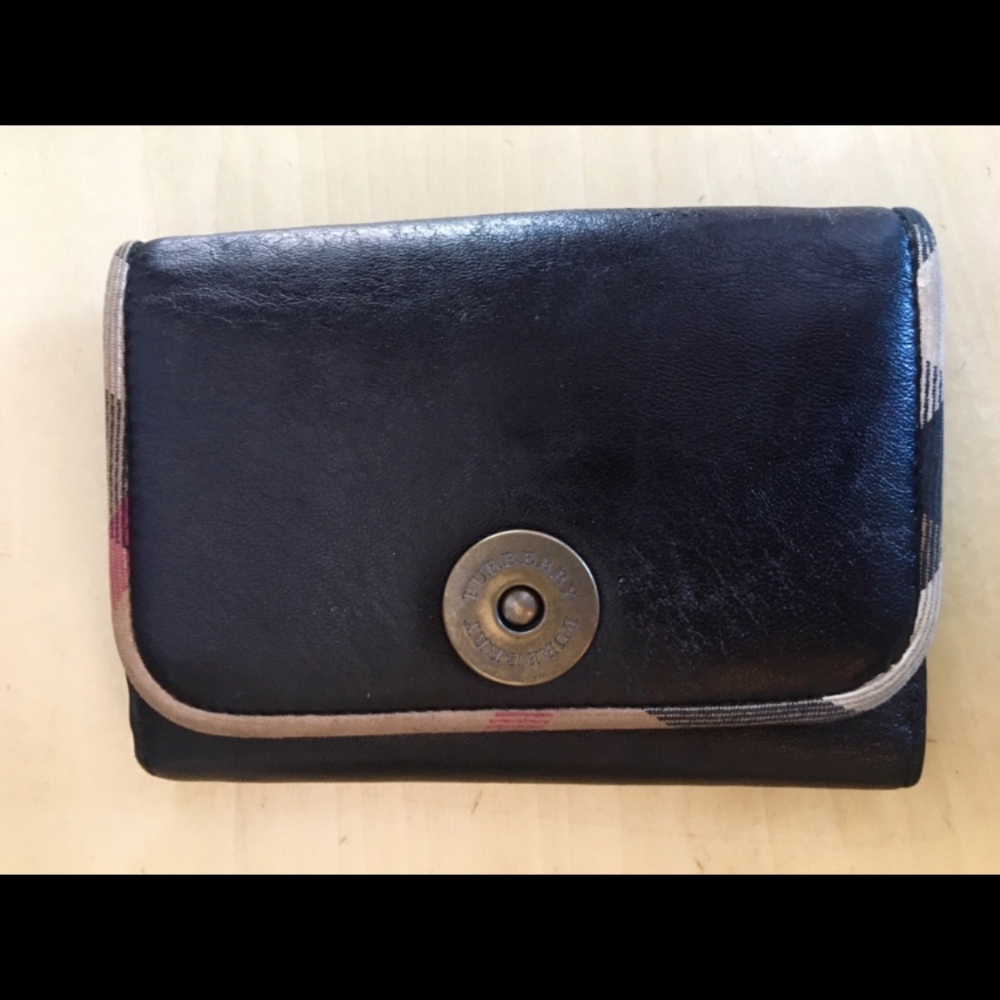 Vintage Burberry Leather Bifold Ladies Wallet