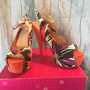 New Orange Multi Print Heels size 11 by shoedazzle