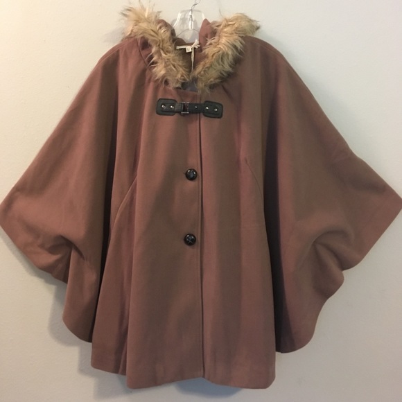 hem & thread Jackets & Blazers - NWT Faux Fur Hooded Poncho Cape Coat Jacket