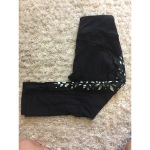 CALIA by Carrie Underwood Women's Laser Cut Capris