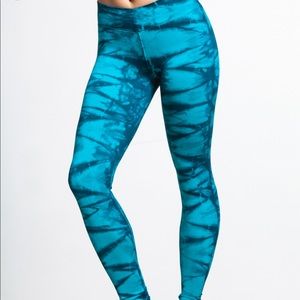 Nux ankle V leggings