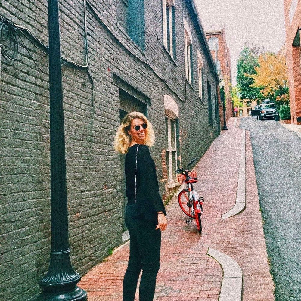 Meet your Posher, Pauline