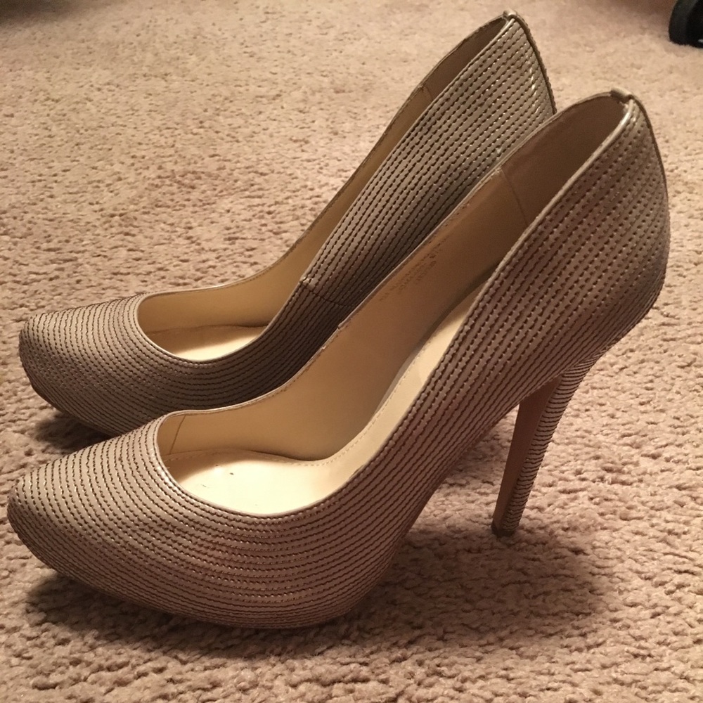 Colin Stuart 4 1/2 inch heels-never worn