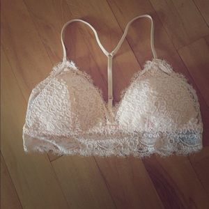 Aerie NWT Padded Romantic Lace Bralette
