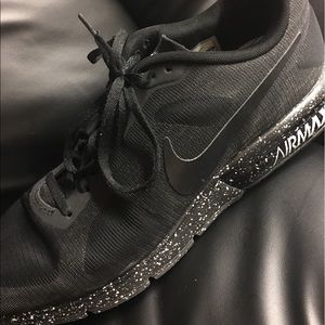 Nike air max. ONE HOUR PRICE DROP