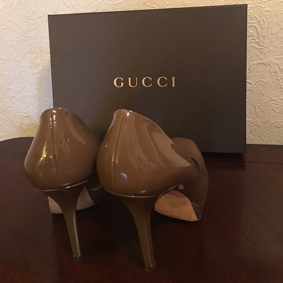Gucci Patent Platform Pump - Picture 3 of 5