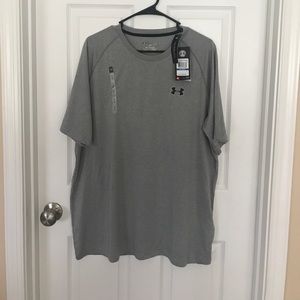 Under Armor men’s XL Tee