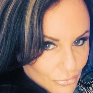 Meet your Posher, Sherry