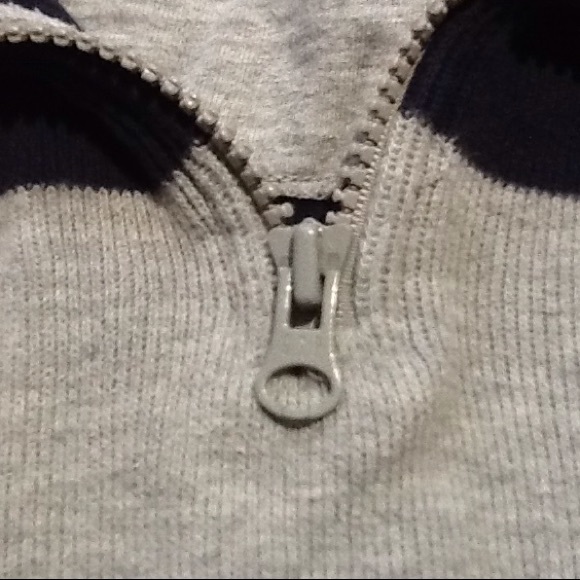 Gap Boys Pull Over - Picture 5 of 5