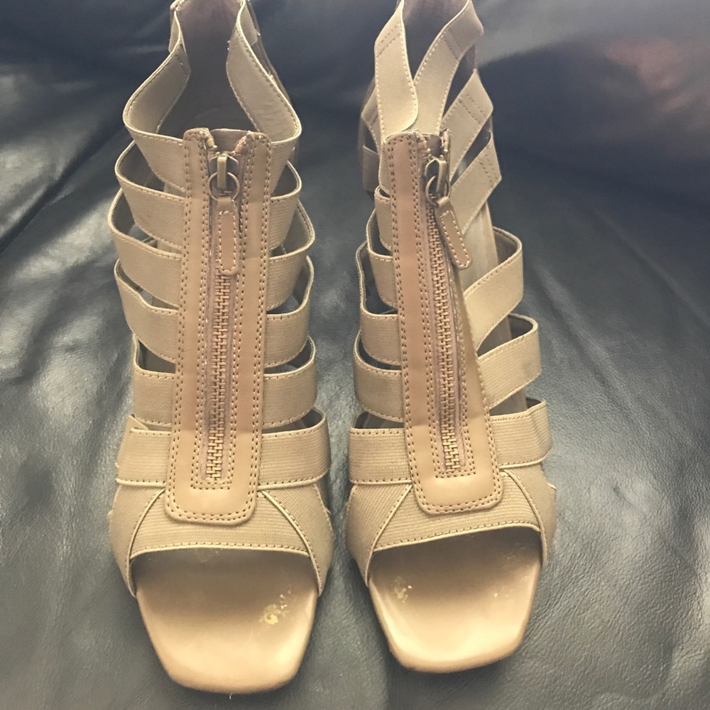 Very cute Khaki Green Sandals