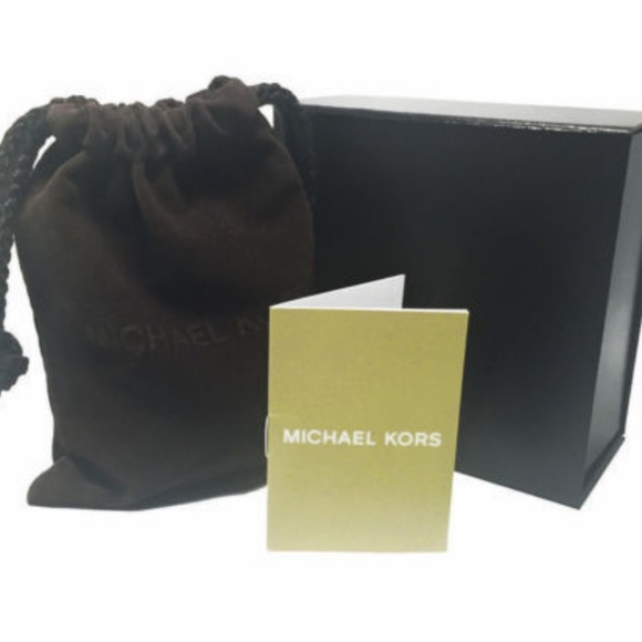 Michael Kors Padlock Station Necklace in Rose gold - Picture 3 of 3