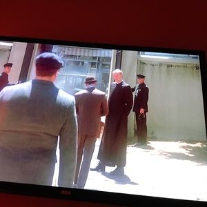 Meet your Posher, Flora