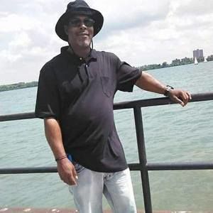 Meet your Posher, Leon