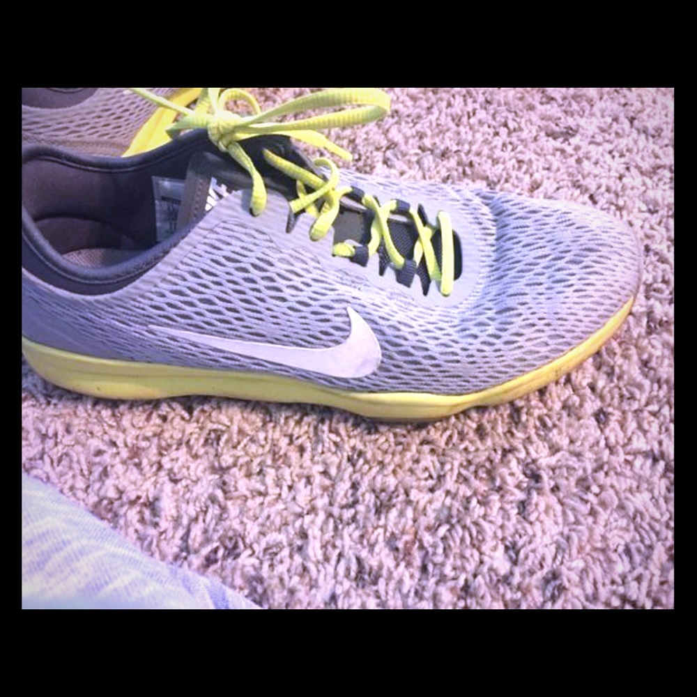 Nike women's training Zoom 8.5