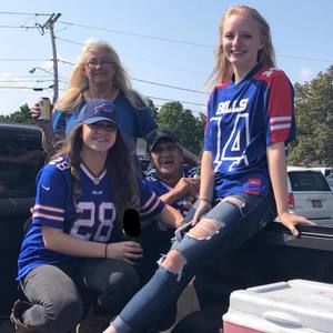 Meet your Posher, Noelle