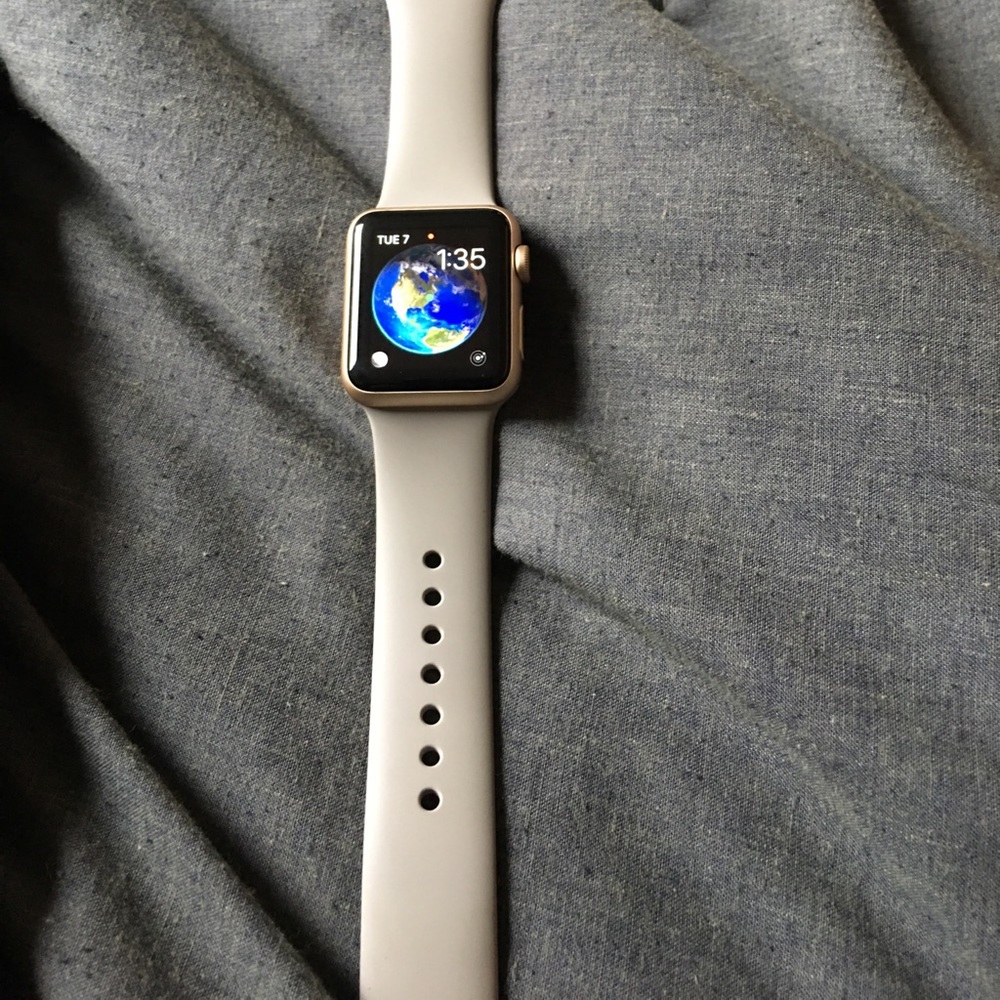 Apple Watch gold, with box ,charger & 2 bands