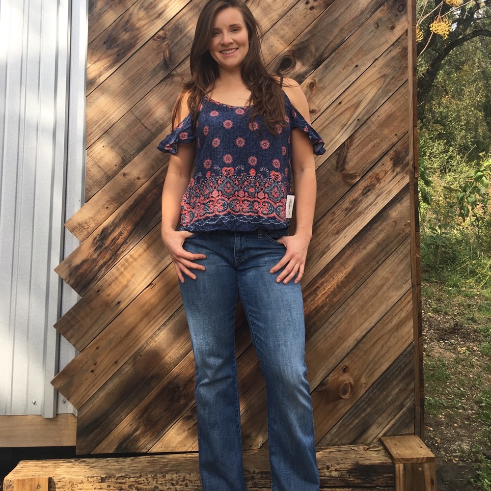 Blue print off shoulder top closet clear out!