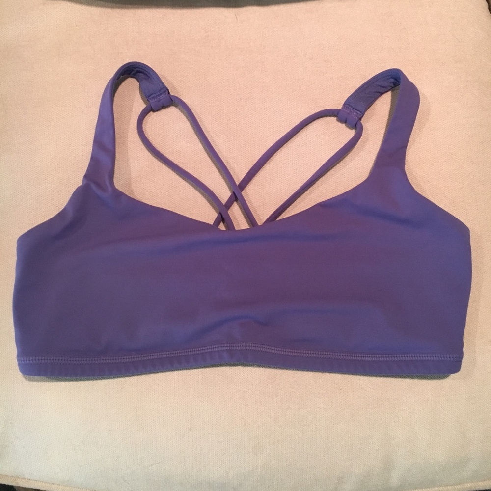 Lululemon sports bra