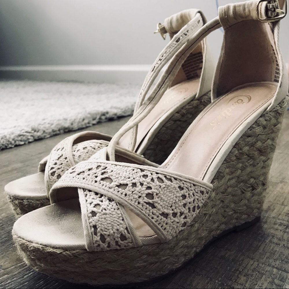 CANDIES Wedges