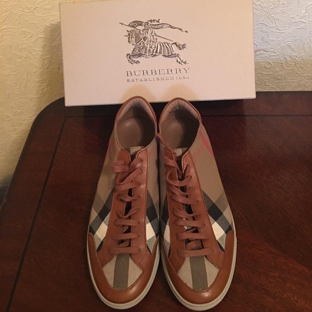 Authentic Burberry Sneaker