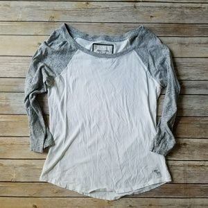 Gray and white baseball tee