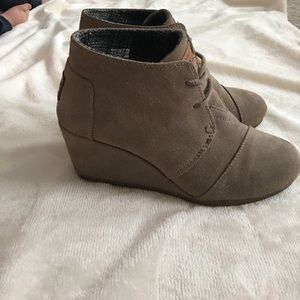 Toms wedges