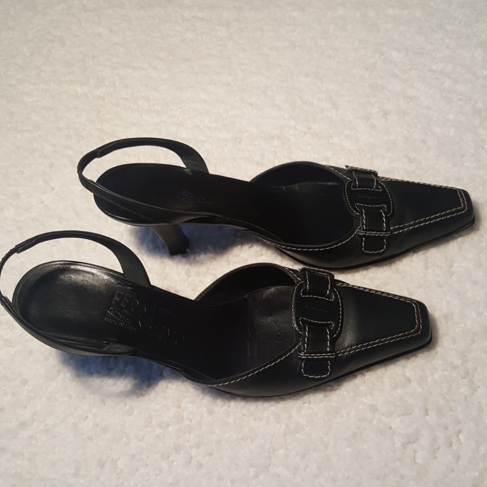 FERRAGAMO BLACK HEELS W/STITCHING size 7.5 C