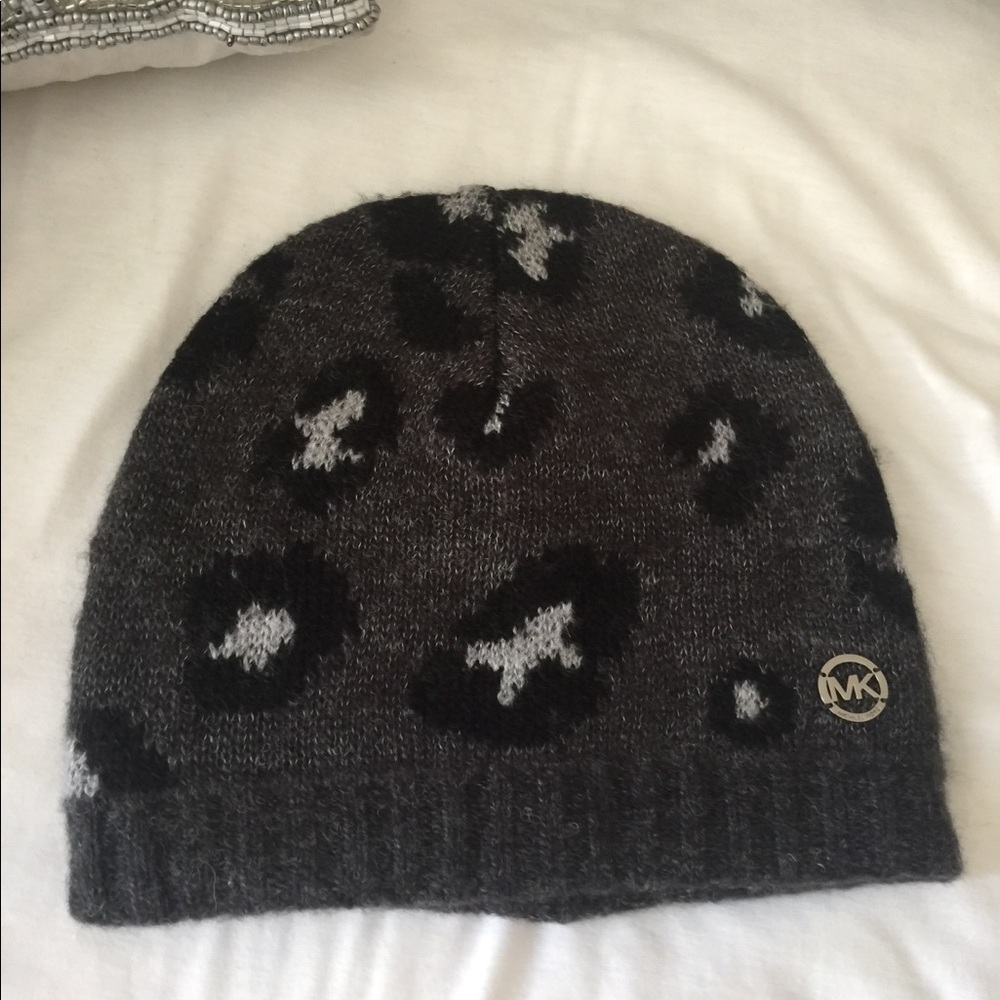 Michael Kors knitting hat